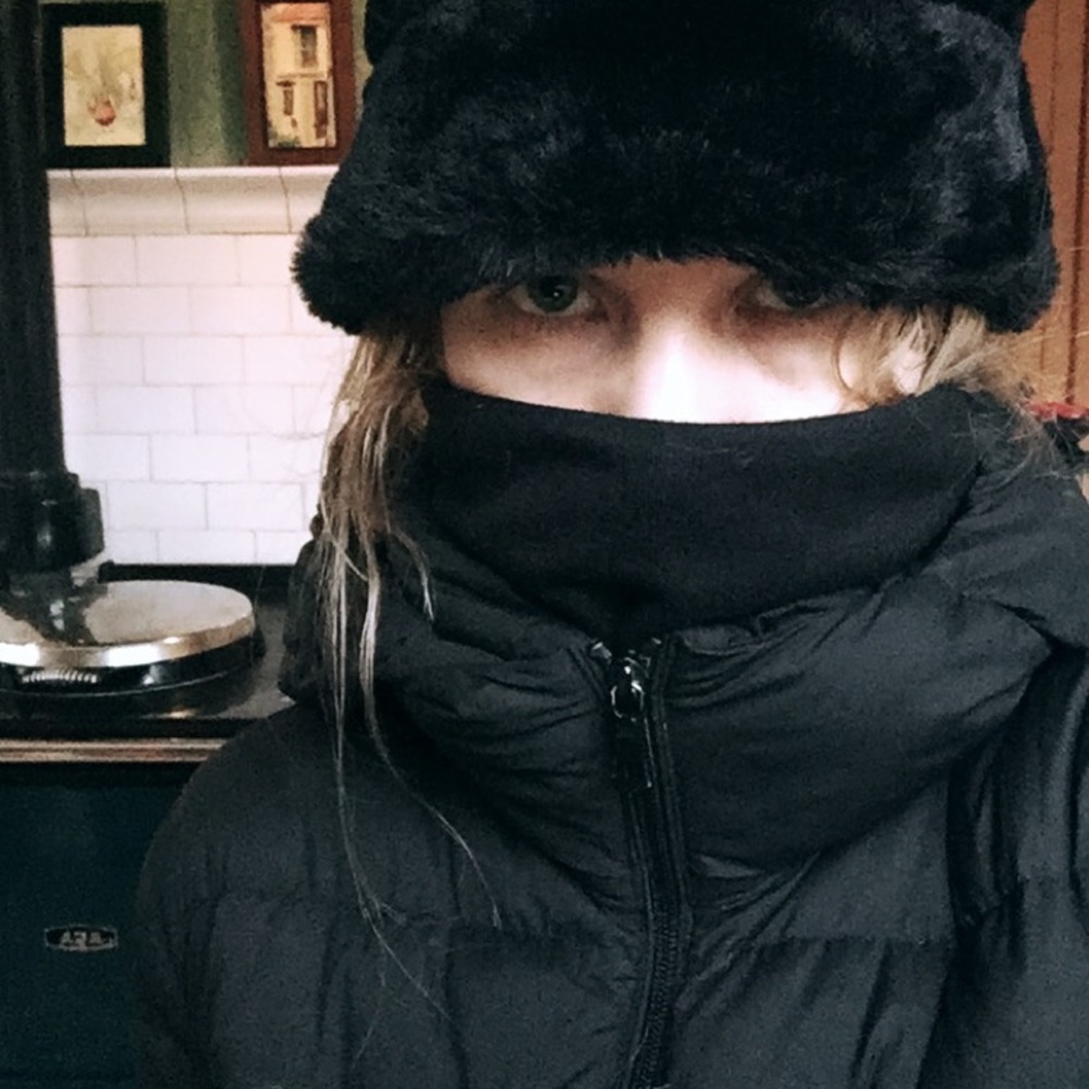 Meet your Posher, Iris
